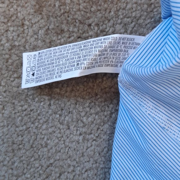 New with tag FOREVER 21 Dress Shirt Size L - Picture 3 of 5